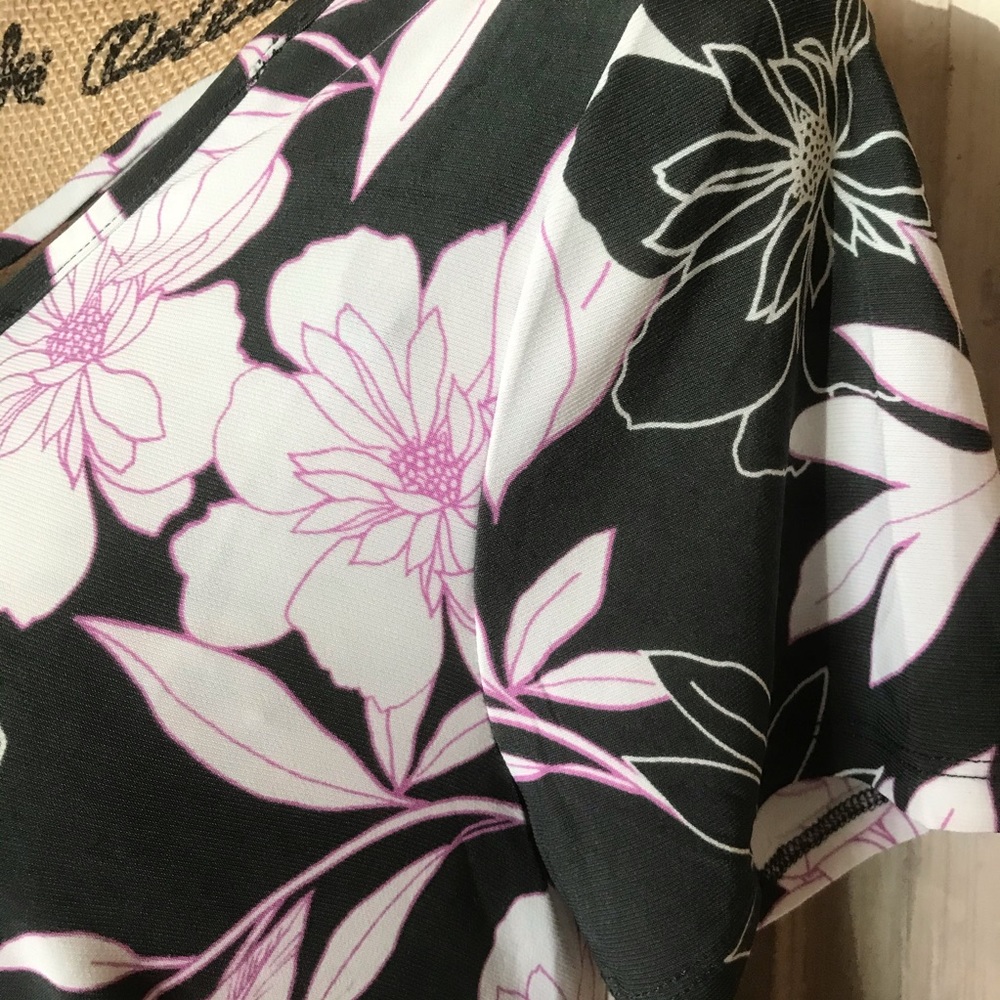 ROZ & ALI FASHION TOP ๐ค - Picture 3 of 4